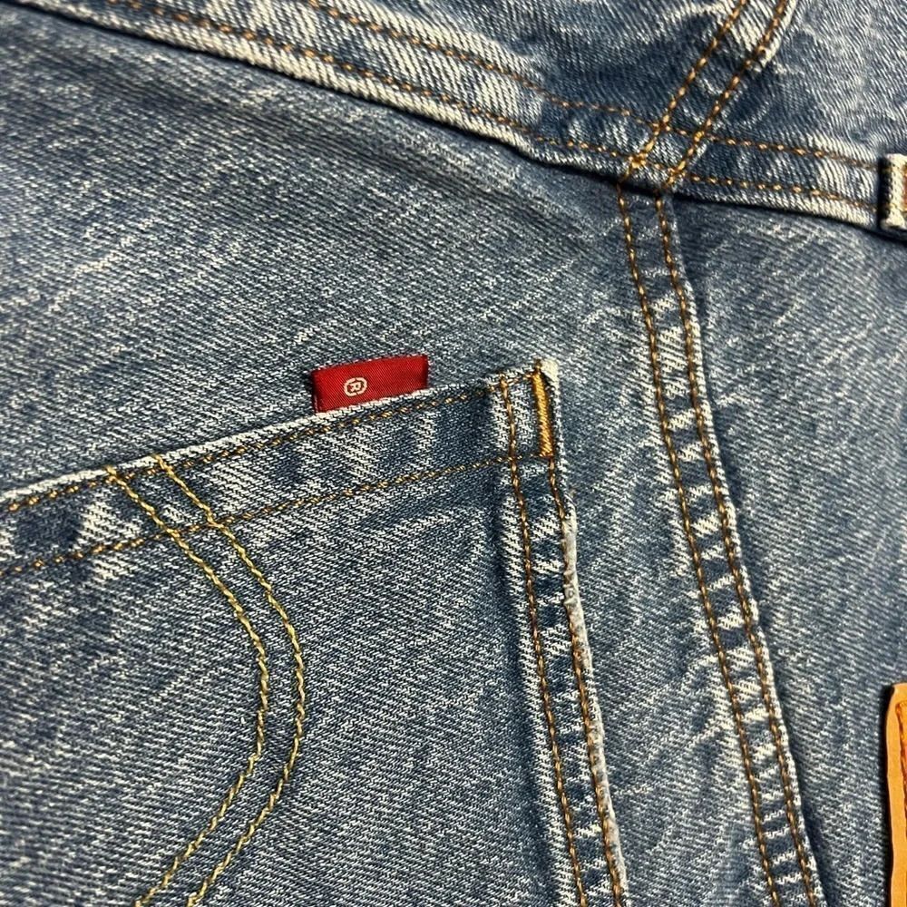 Levi’s 501® ORIGINAL WOMEN'S SHORTS 28 / 6 has special red tag - Picture 11 of 11